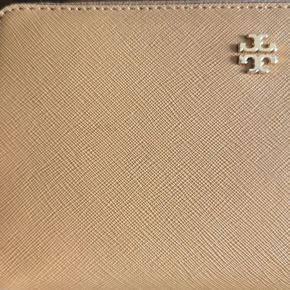 Tory Burch Emerson Wallet Continental - Picture 2 of 11